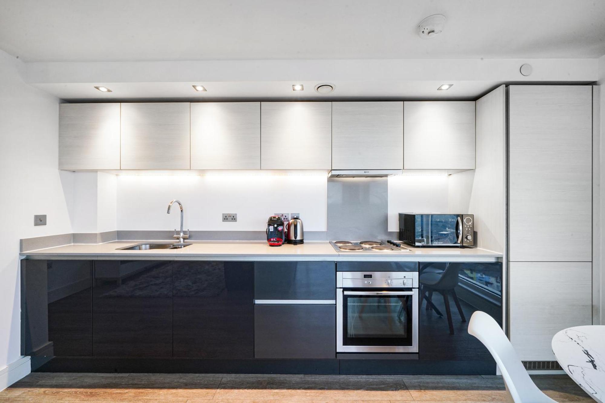 Luxury Apartment With Stunning Views On 10Th Floor Edgware Zewnętrze zdjęcie